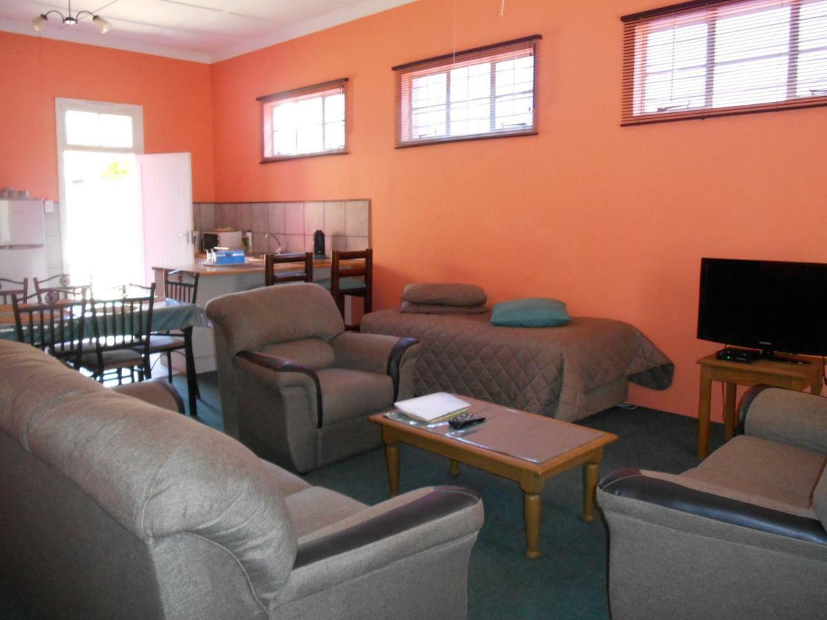 Obesa Lodge Graaff-Reinet 외부 사진